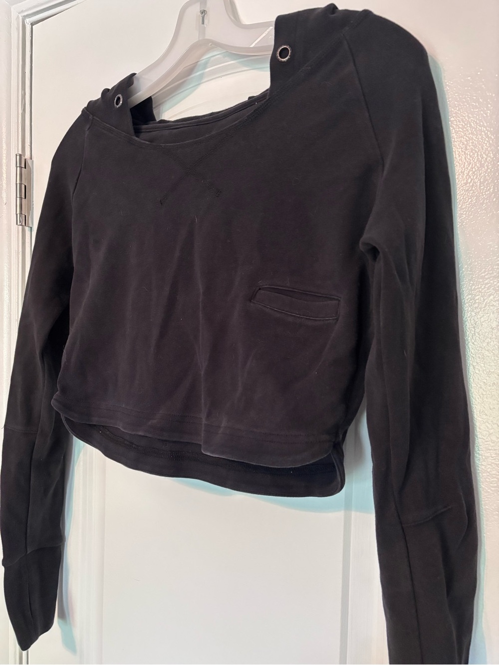 Paragon Black Cropped Long-Sleeve Hoodie Top Small